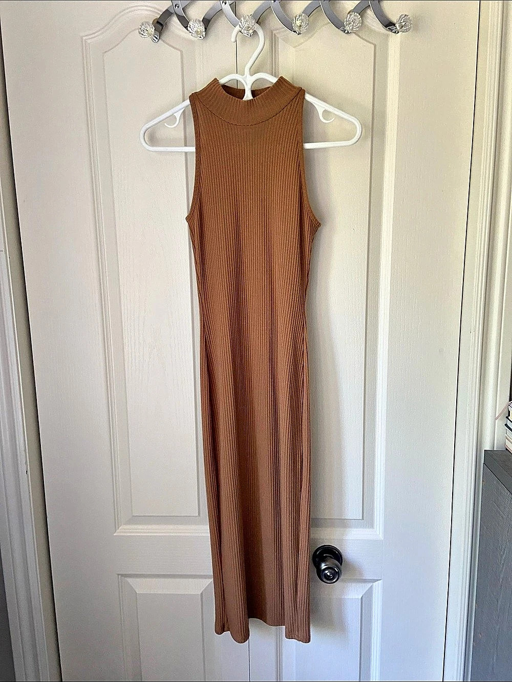 Brown Ribbed Maxi Dress Like New - Picture 2 of 2